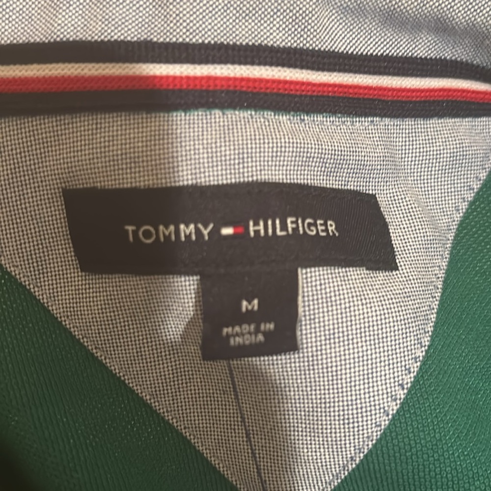 NWT Tommy Hilfger size medium short sleeve polo shirt . - Picture 4 of 5